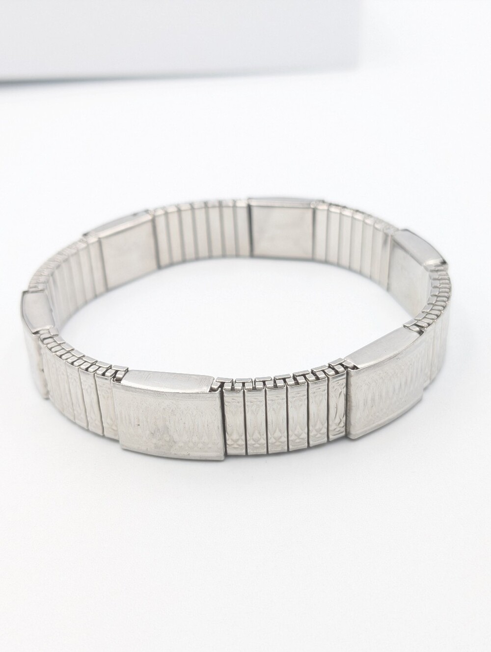 Vintage Made in Japan Signed Aimante Magnetic Stretch Bracelet silver tone